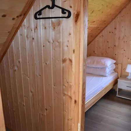 Promyk Alojamento de Turismo Selvagem Sarbinowo